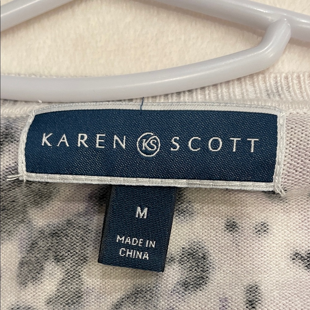 ☺️ Karen Scott Lavender and Black Animal Print cardigan - Picture 2 of 7